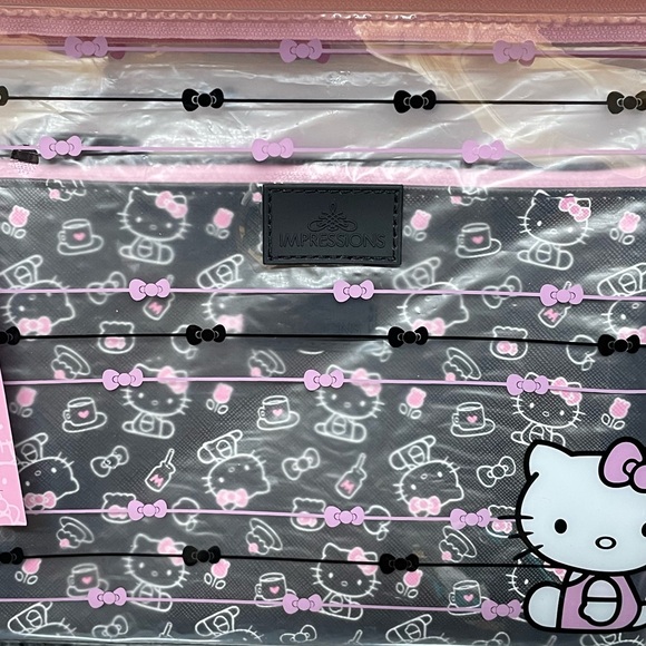 Hello Kitty Slim Pouch Set - Picture 4 of 10